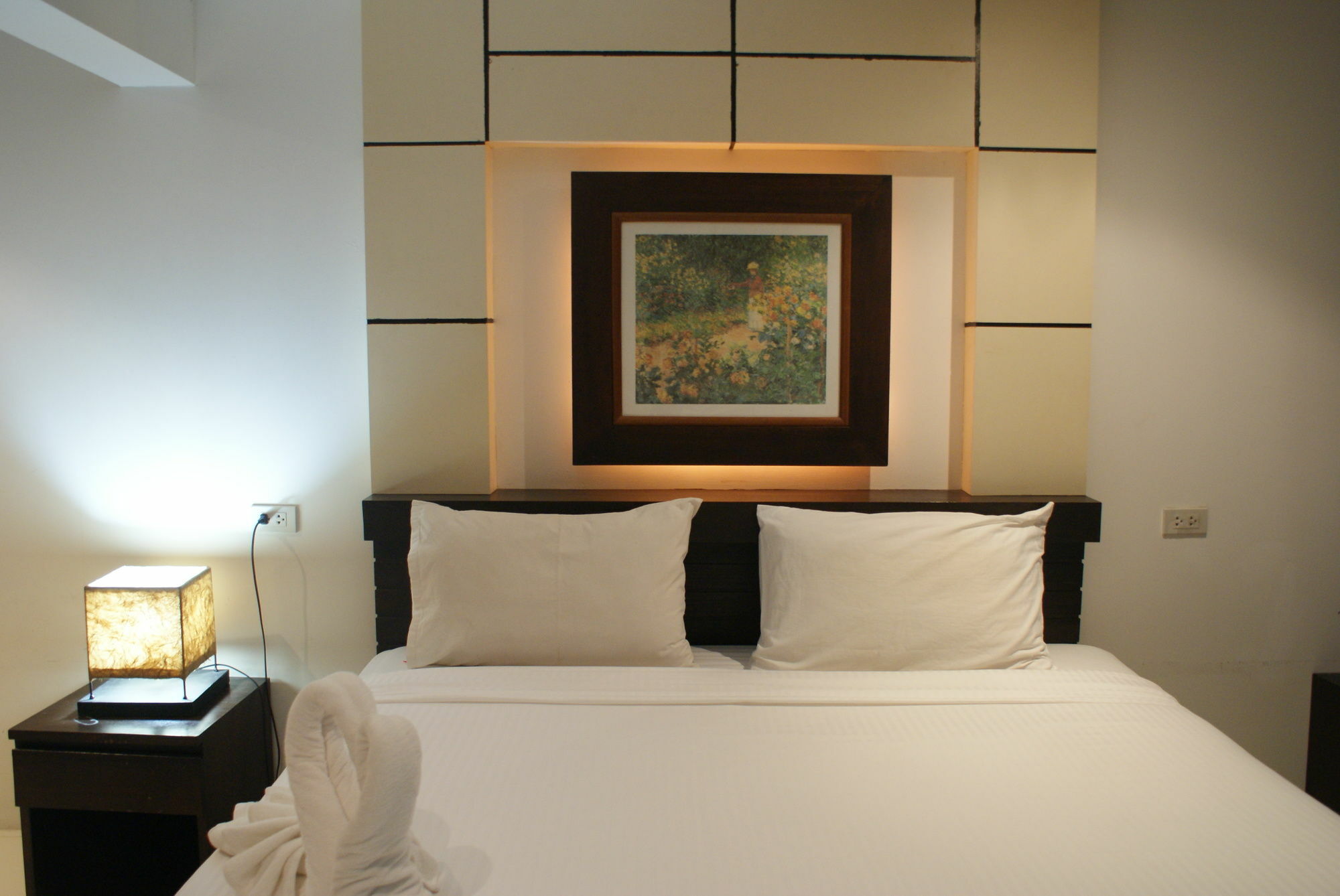 New International Hotell 2*