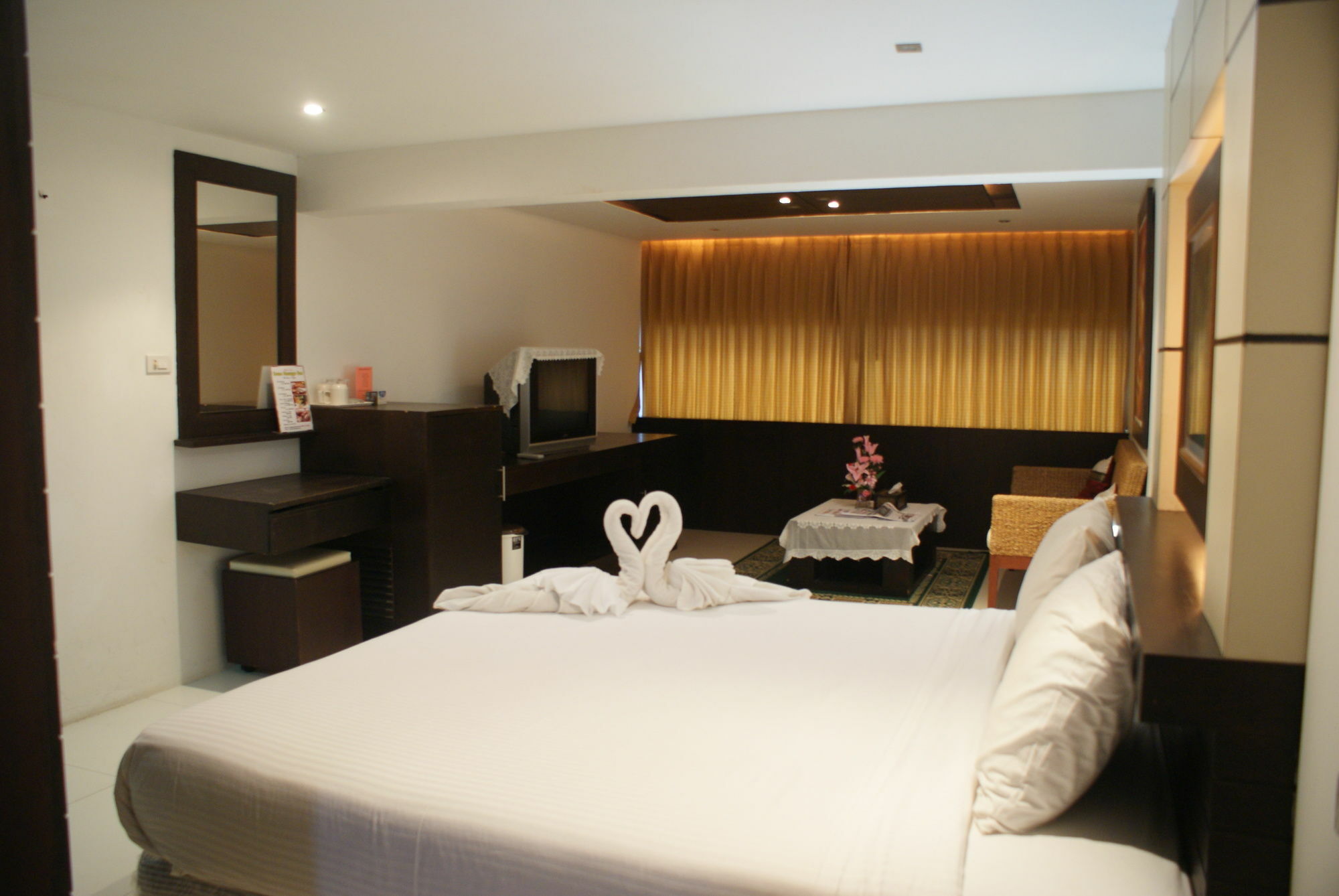 New International Hotell 2*